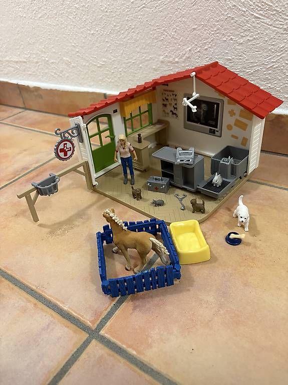 Schleich Giocattoli: Fattoria Schleich 42502 – Usato da Claro venduto da Daymar 1
