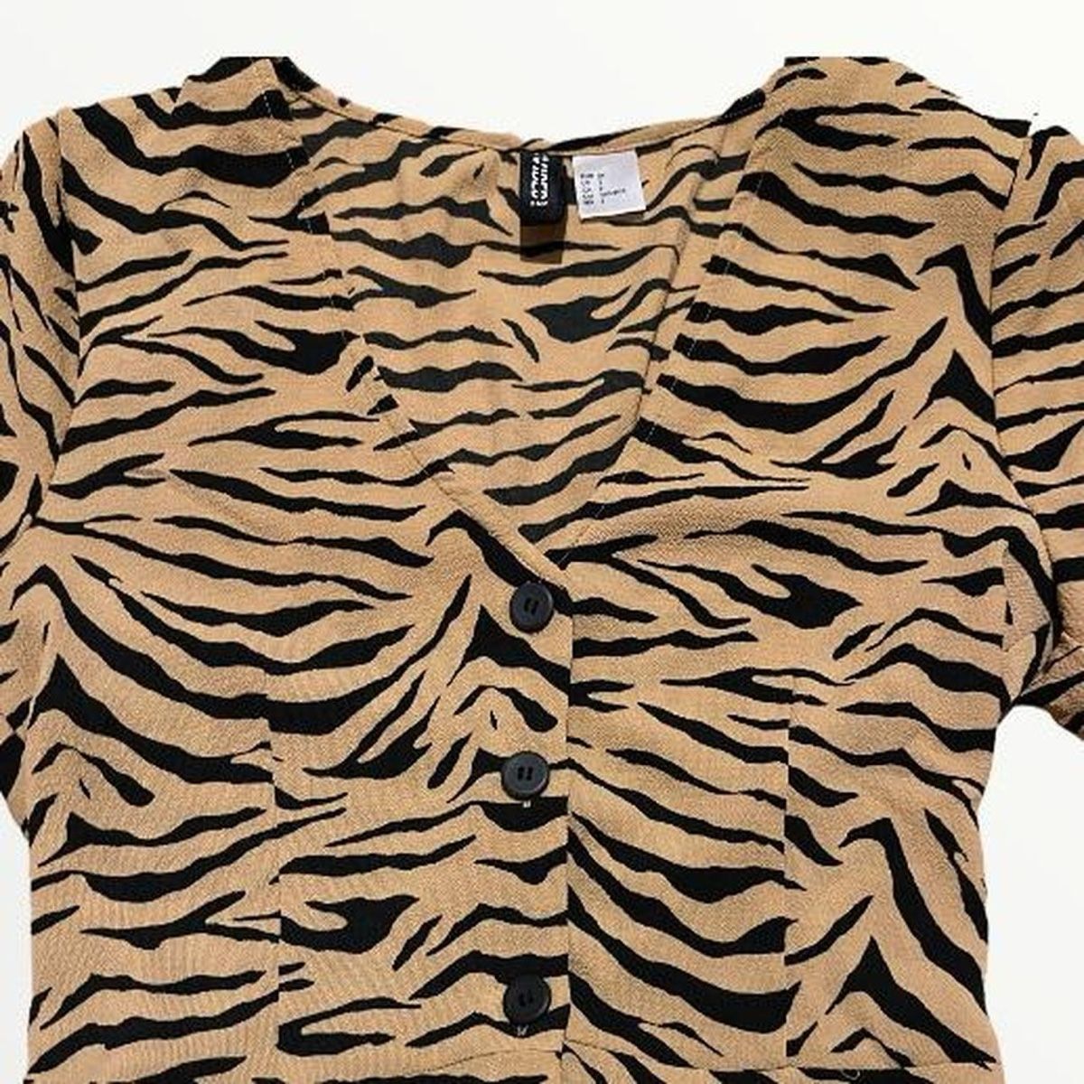 H&M Tops: Tiger Print Top – Neu und originalverpackt aus Basel von 1moonstar 2