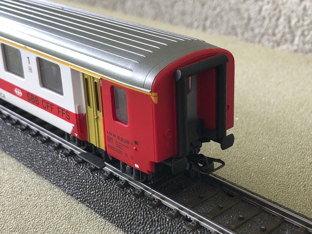 Lot De 3 Wagons Voyageurs Lima Ho – FS Suisse, SNCF INOX, CINEMA – Occasion Modélisme