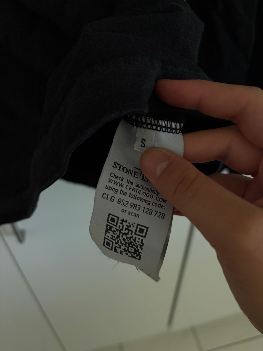 Stone Island Pulls & Sweat-shirts: Stone Island Pullover schwarz Grösse S – D'occasion à Frick par Lipstik 2