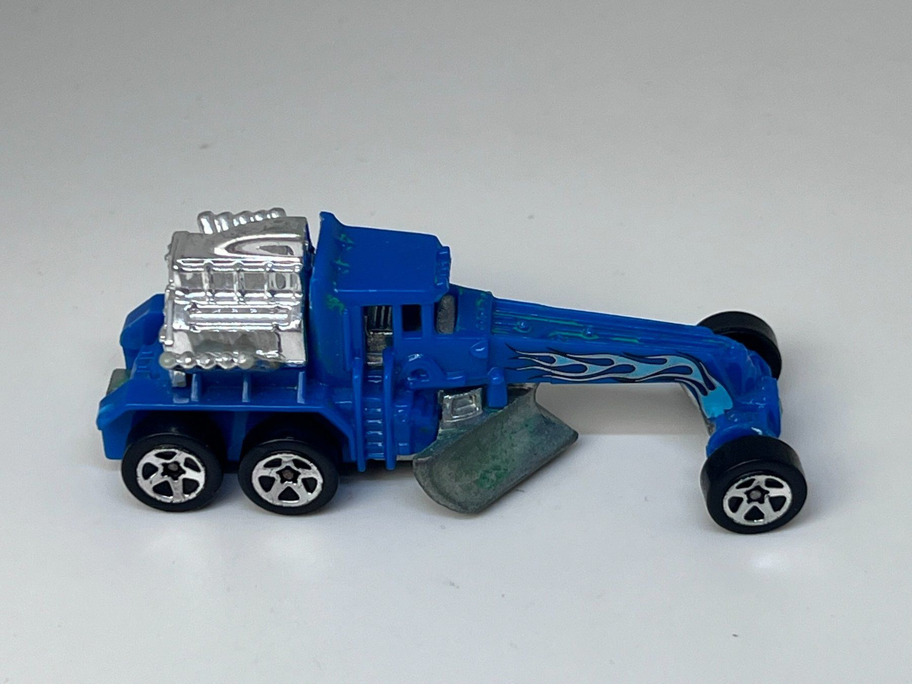 Hot Wheels Modellini d'auto: Hot Wheels Street Cleaver #328 – Usato da Wildegg venduto da LaaBoutique 1