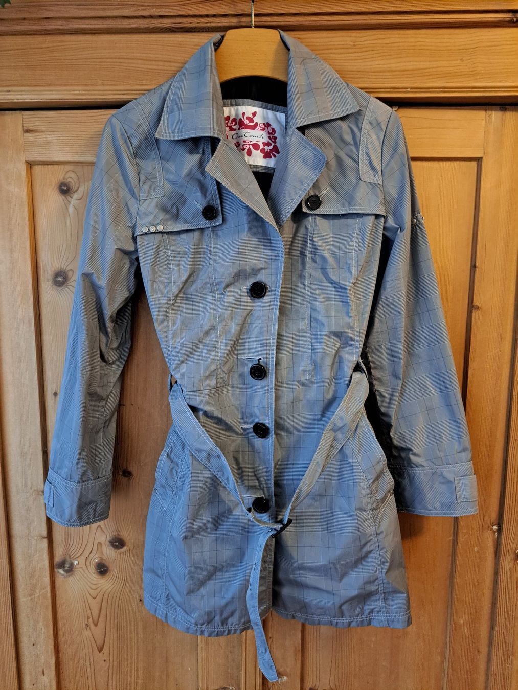 Cappotti: One Touch Regenmantel, grau, Gr. 40 – Usato da Wettswil venduto da Kith