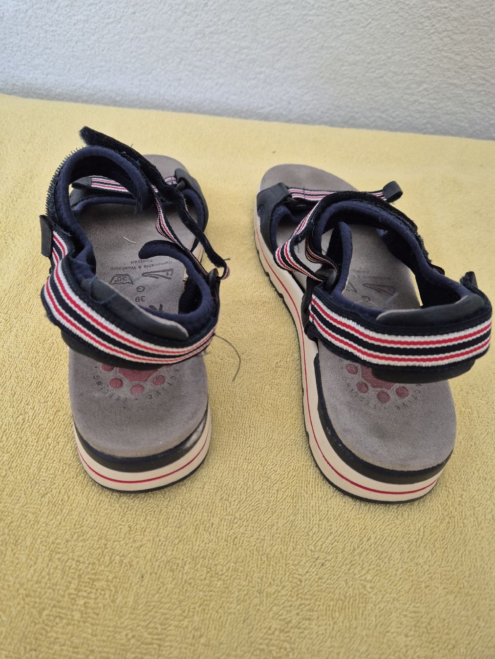 Scarpe da donna: Sandale – Usato da Hörhausen venduto da Nuage81 1