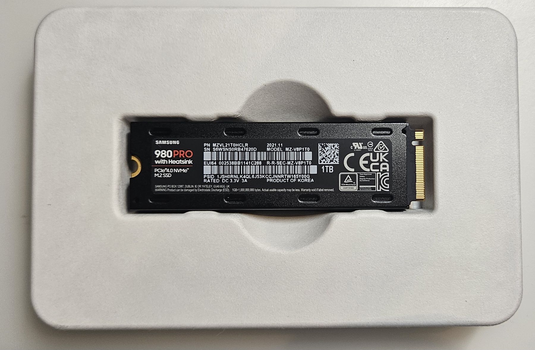 Samsung Dischi rigidi: Samsung 980 Pro 1TB M.2 SSD mit Heatsink – Nuovo (secondo la descrizione) da St. Gallen venduto da dar_7v8f 3