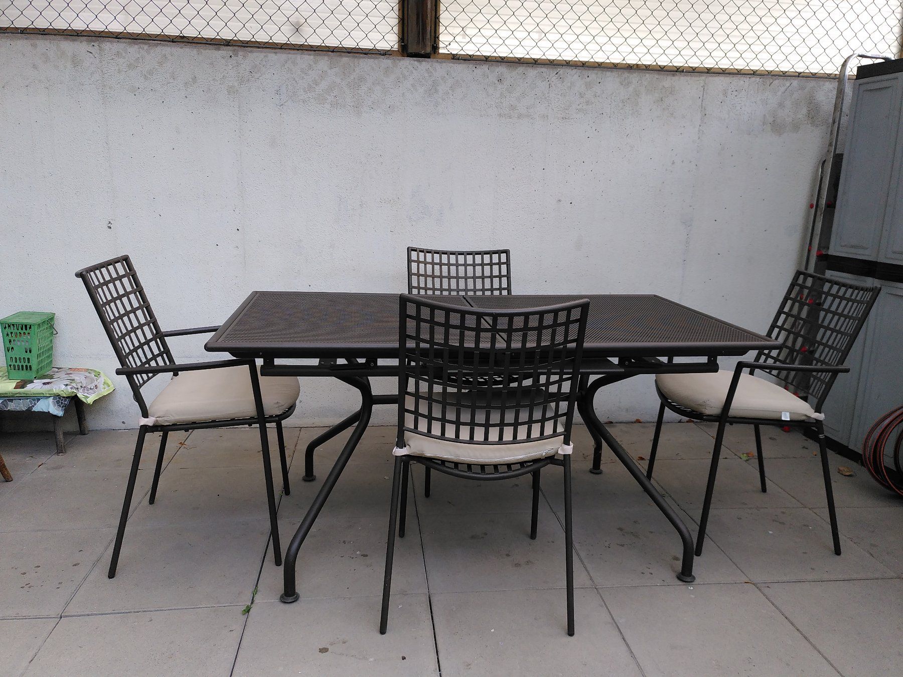 Emu Set di tavolo e panche: Table et chaises d'extérieur EMU – Usato da Le Grand-Saconnex venduto da Lanine01