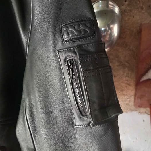 IXS Giacche: Vintage Lederjacke von IXS Gr. 54 – Usato da Hochwald venduto da motowear-secondhand 2