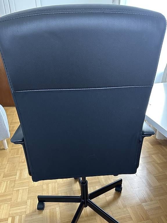 Stühle: Ikea Bürostuhl mit Rollen – Gebraucht aus Vaduz von alina_hasler 3