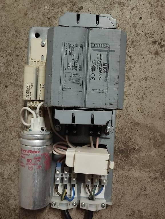 Philips Componenti elettronici: Robustes Vorschaltgerät von Phillips inklusive Sperrdrossel – Usato da Widen venduto da Mike1984