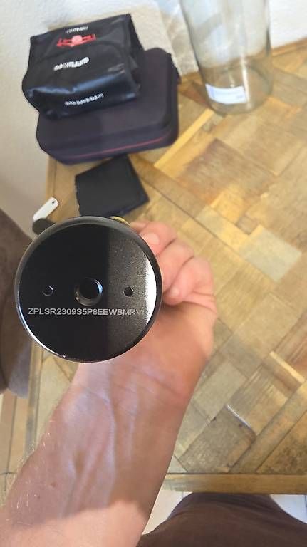 Insta360 Action Cam: Insta360 X5  État comme neuf avec accessoires – Usato da martigny venduto da julienperret 4