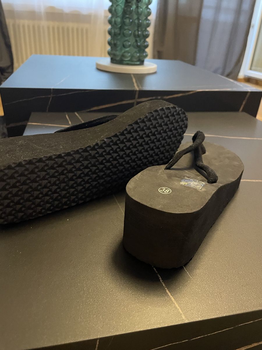 Chaussures femmes: Flip Flops  – D'occasion à Zürich par car_26mh 3