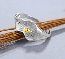 Lotus-Ring Versilbert Grössenverstellbar