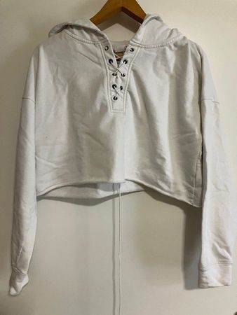 weisses hoody mit kapuze und schnürung gr.38