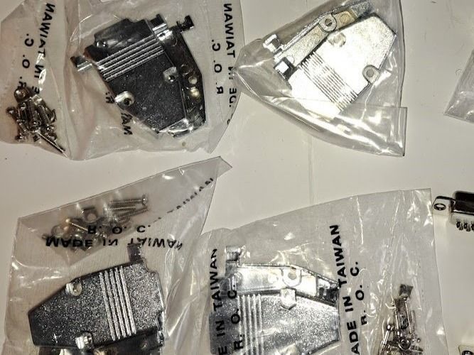 Stecker: Stecker Sub-D 15 pol – Gebraucht aus Sargans von Bomp 2