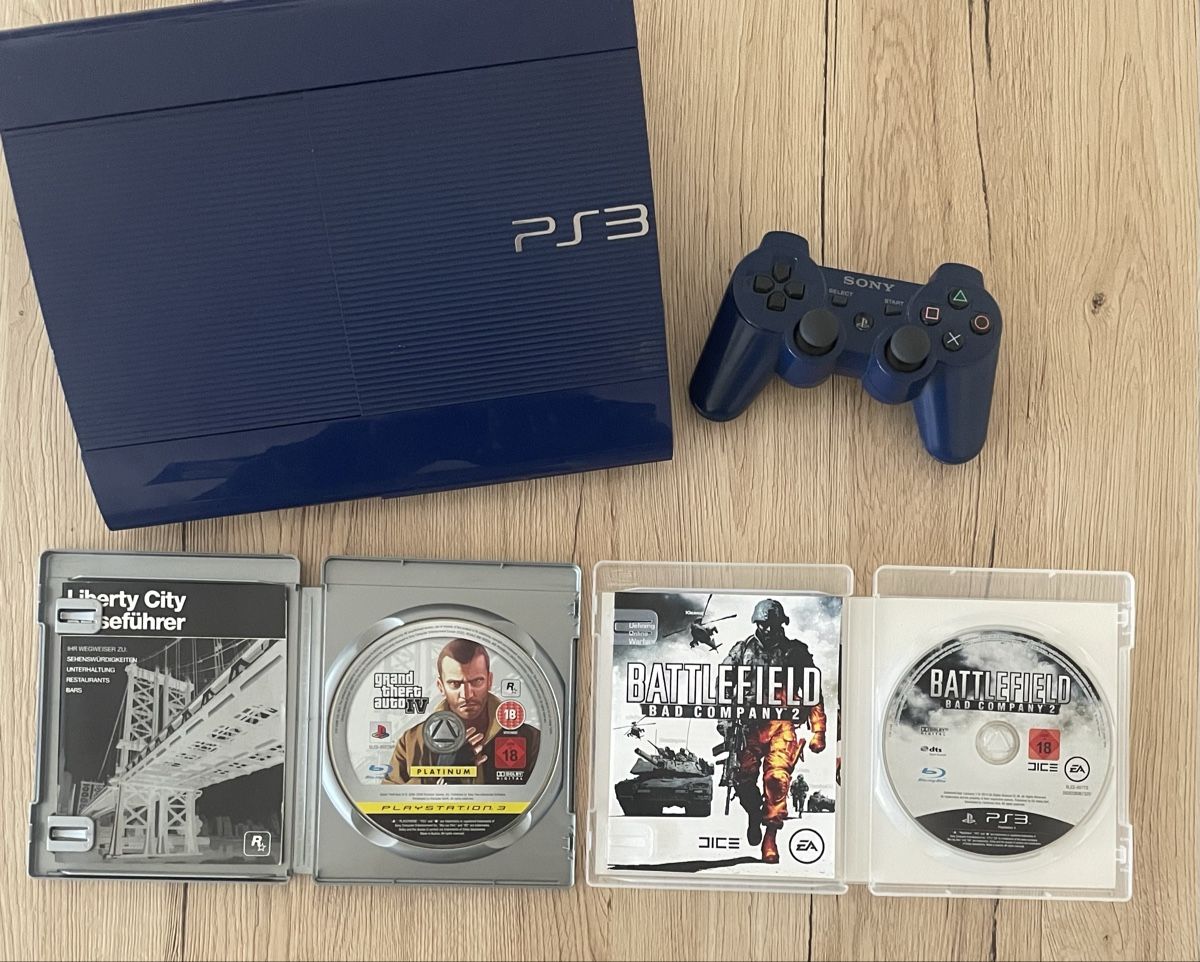 Sony Console: SONY PLAYSTATION 3 SUPERSLIM BLAU – Usato da Plons venduto da wartauchris 3