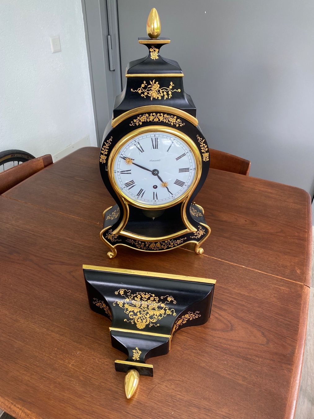 Swiss Orologi: Sumiswalder Pendule Uhr mit Sockel – Usato da Schwerzenbach venduto da fcolosso 1