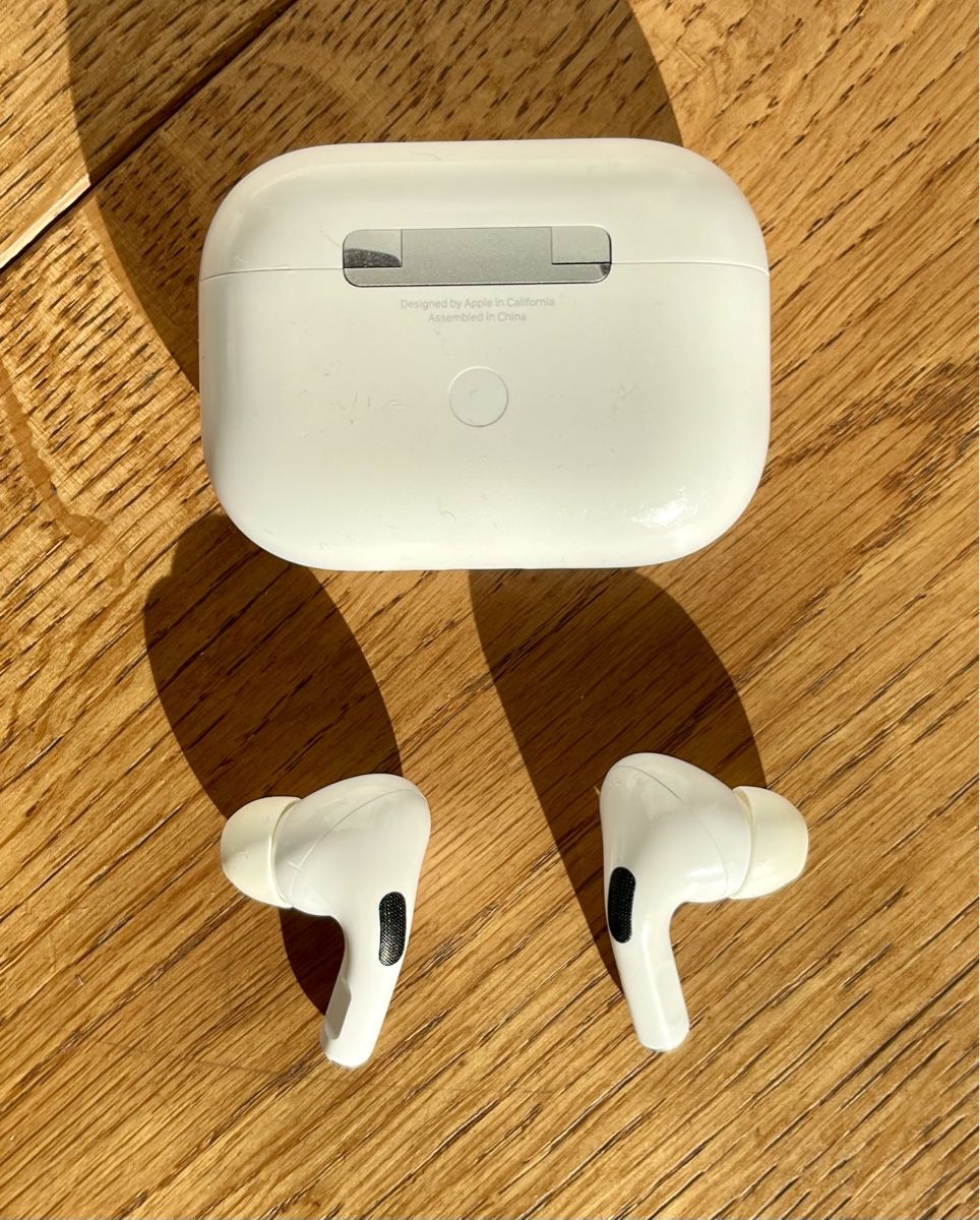 Apple Kopfhörer: AirPods Pro 1st Gen. – Gebraucht aus Herzogenbuchsee von  1