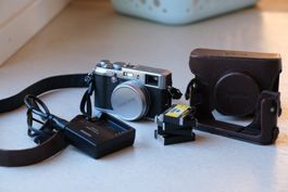 Fujifilm X100S 23mm f2 - s. guter Zustand, funktionstüchtig