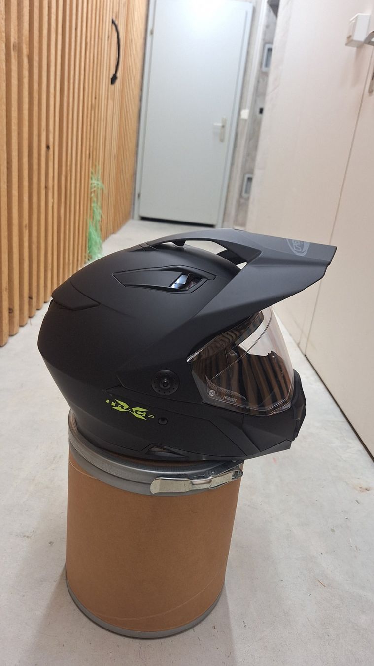 Caschi & visiere: Neuwertiger Motorradhelm Caberg Xtrace Grösse L – Usato da Zürich venduto da killerweasel 1