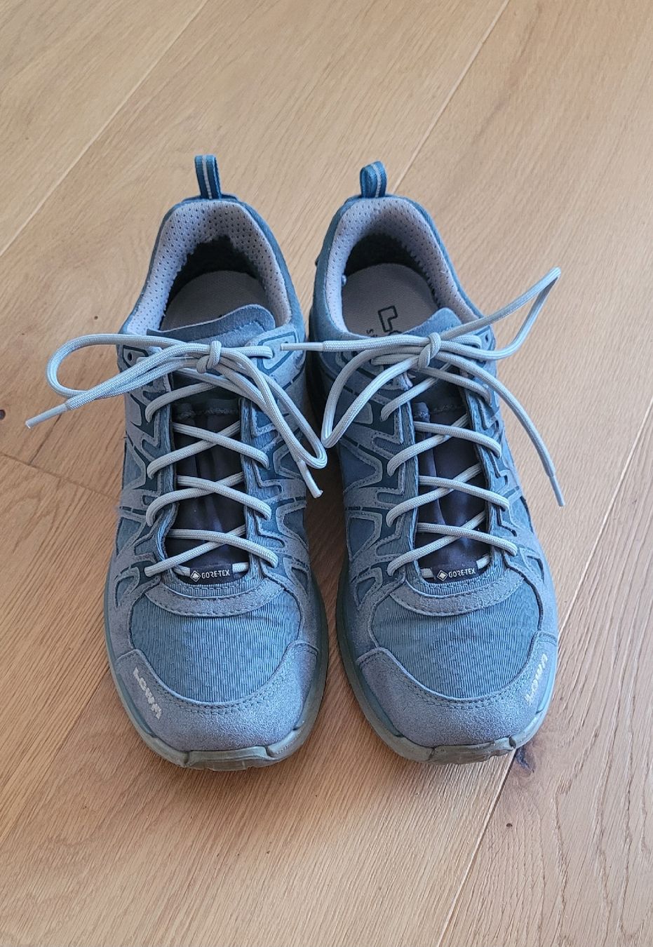 Lowa Chaussures femmes: Lowa Trekkingschuhe Gr. 6.5 – D'occasion à Feusisberg par Pingui55 1