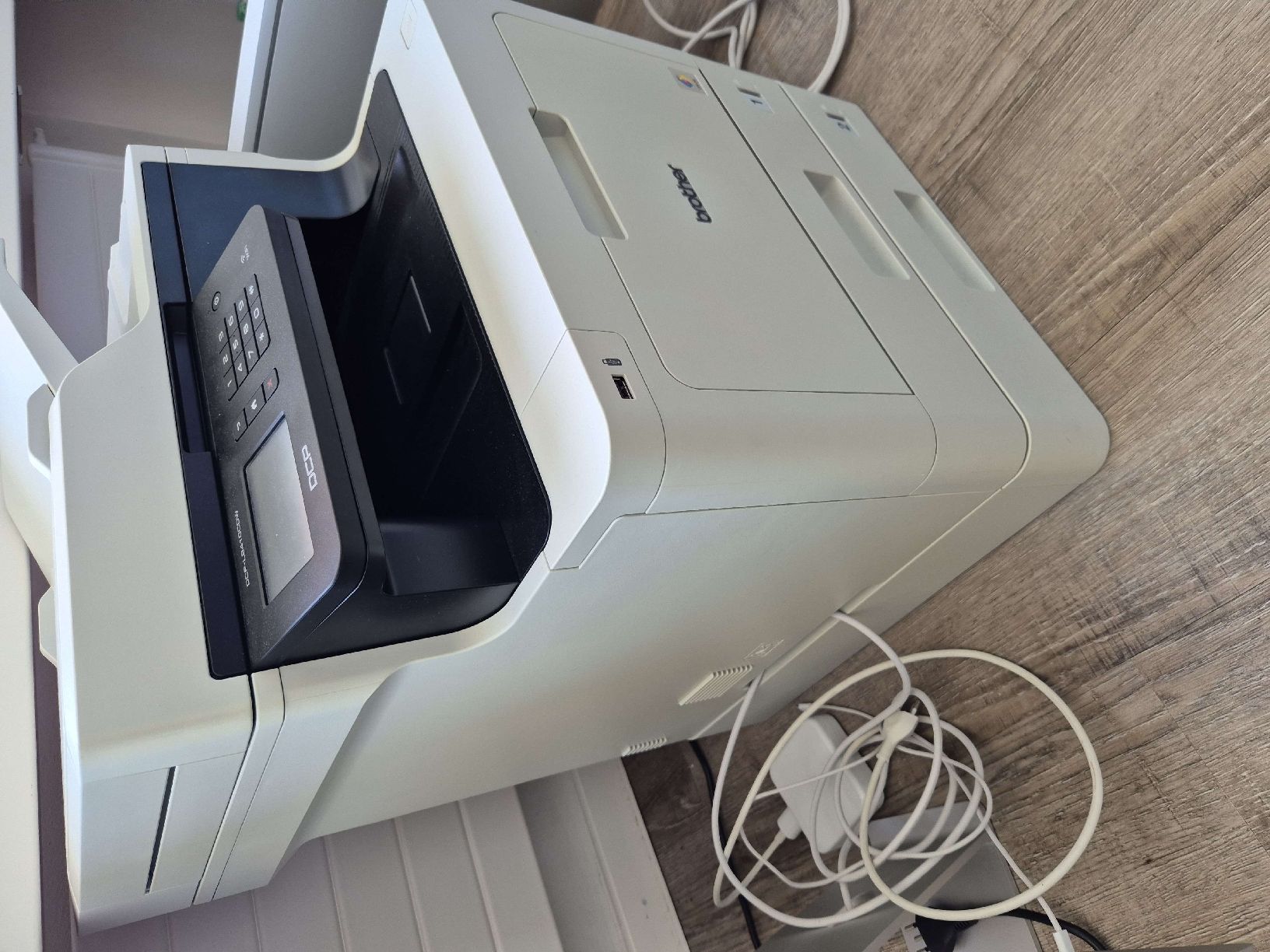 Brother Drucker: Brother DCP-L8410CDW Multifunktionsdrucker gebraucht – Gebraucht aus Rieden AG von fae_s5tp