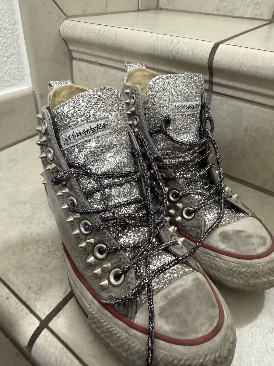 Converse Scarpe da uomo: Converse All Star alte grigie con brillantini e borchie – Usato da Minusio venduto da jaelle.foc 1
