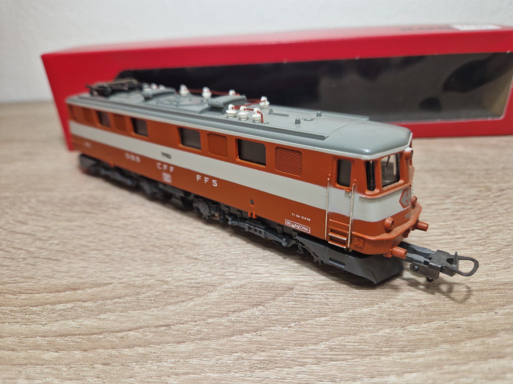 Lima Modellini di ferrovie: Lima E-Lok 11103 SBB H0 (3) – Usato da St-Aubin-Sauges venduto da tantome 3