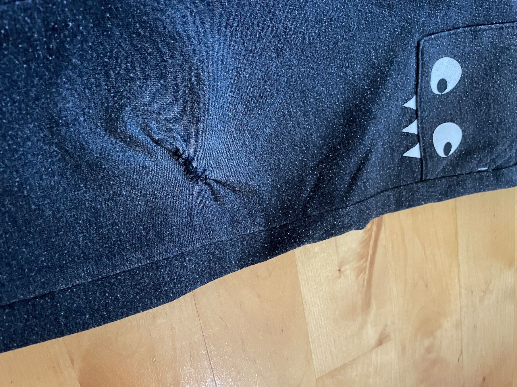 Pantaloni: Trainerhose Gr 98/ 104 – Usato da Hüntwangen venduto da fra_7nd2 2