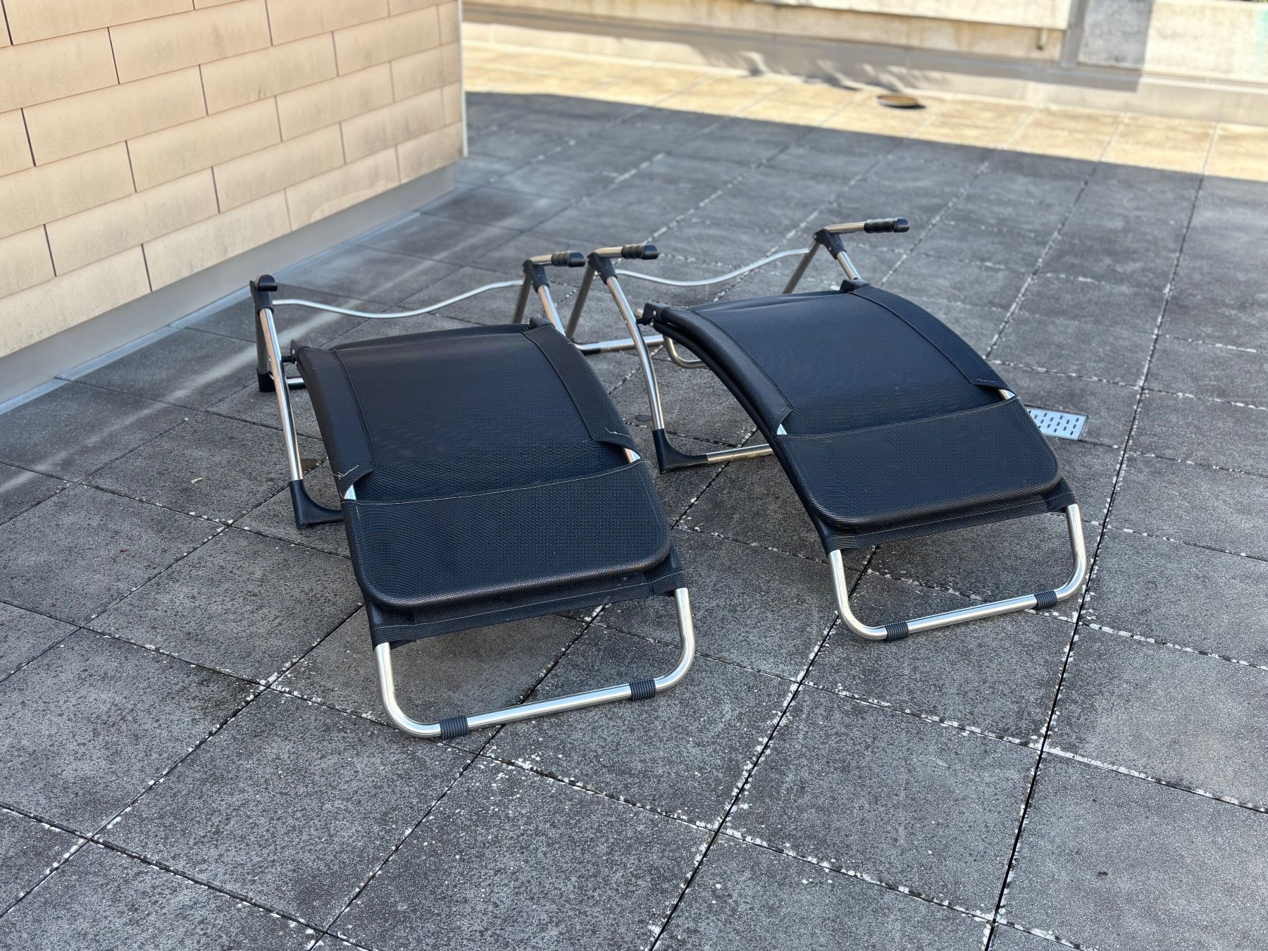 Fiam Chaises longues: Fiam Samba Liegestühle, 2 Stück – D'occasion à Biel/Bienne par powpow1 4
