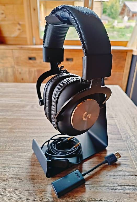 Logitech Casques audio: Logitech G PRO filaire + support design Multibrackets – D'occasion à Les Pontins par Arthur222