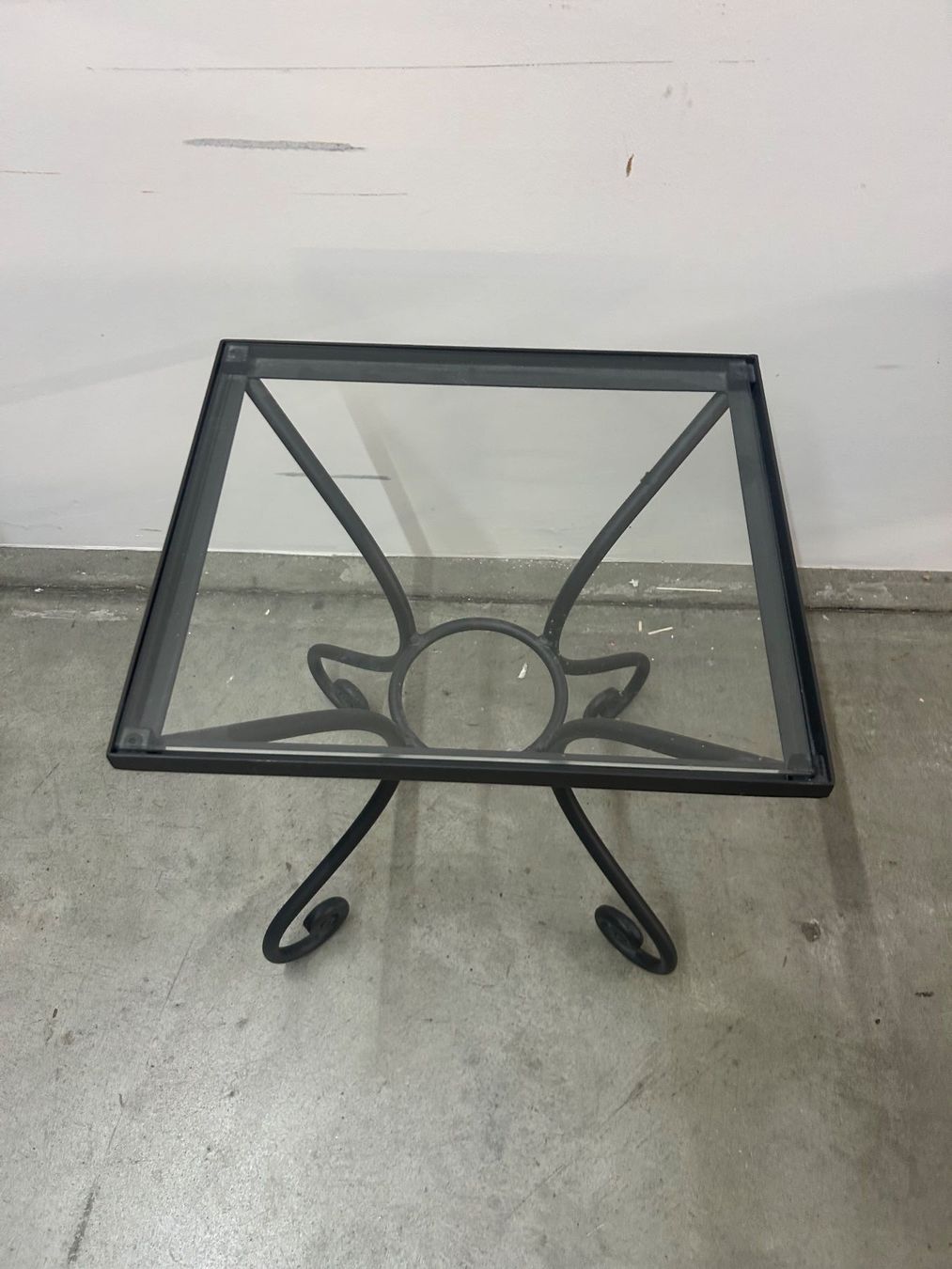 Tavoli: Garten Salontisch aus Metall mit Glasplatte – Usato da Zürich venduto da Levelart 1
