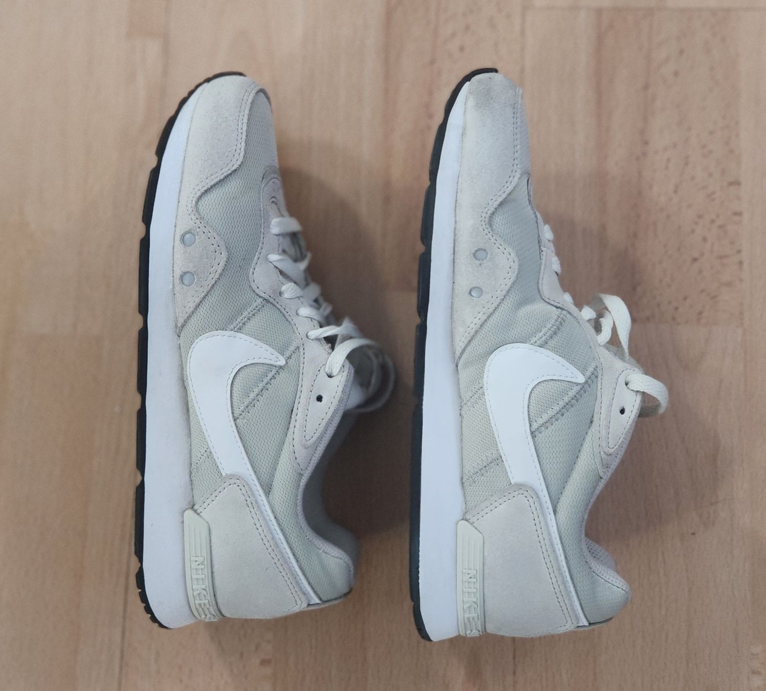 Nike Herrenschuhe: Baskets Nike Venture Runner beige taille 39  – Gebraucht aus Niedergösgen von Eva2410 2
