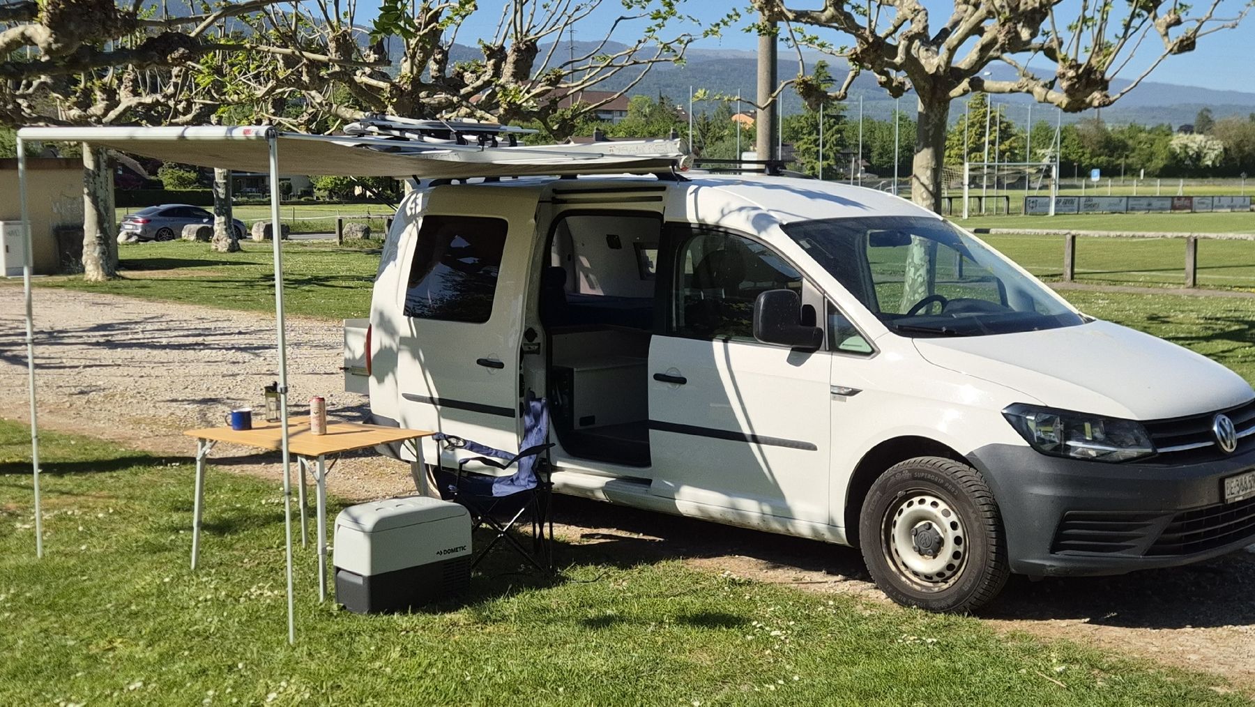 VW Camping Fahrzeuge: VW Caddy Microcamper frisch ab Service neu 8-fach bereift – Gebraucht aus Gals von Pinball79 5