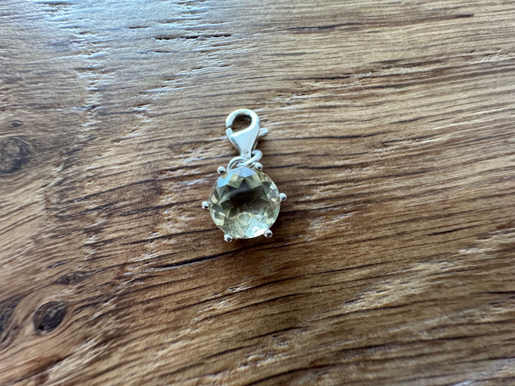 Thomas Sabo Ciondoli: Wunderschöner Geburtsstein (Charm) von Thomas Sabo – Nuovo (secondo la descrizione) da Zürich venduto da Neptun28 1