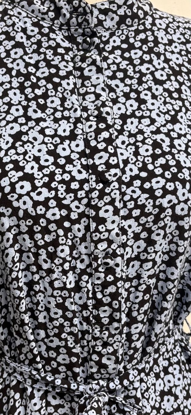 Vestiti: MSCH Kleid Blumenmuster schwarz/hellblau Gr. XS/S Viskose – Nuovo (secondo la descrizione) da Regensdorf venduto da secondchancefashion 1