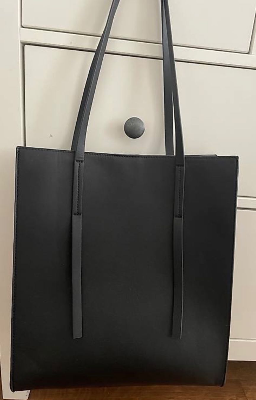 Taschen für Damen: Tasche – Gebraucht aus Basel von lia_brr2