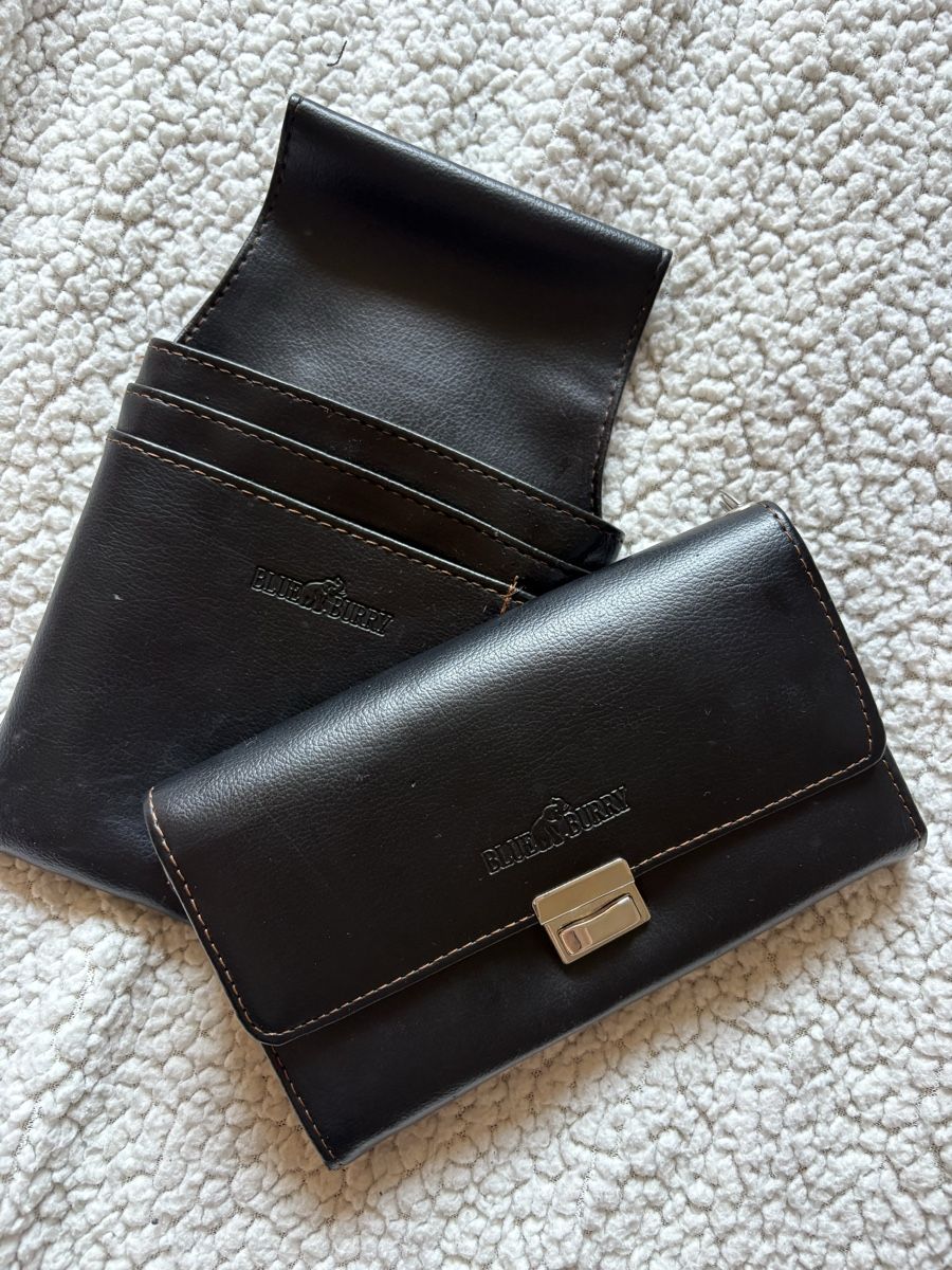Brieftaschen: Kellnerportmonnaie Schwarz – Gebraucht aus Grindelwald von Kikaa99