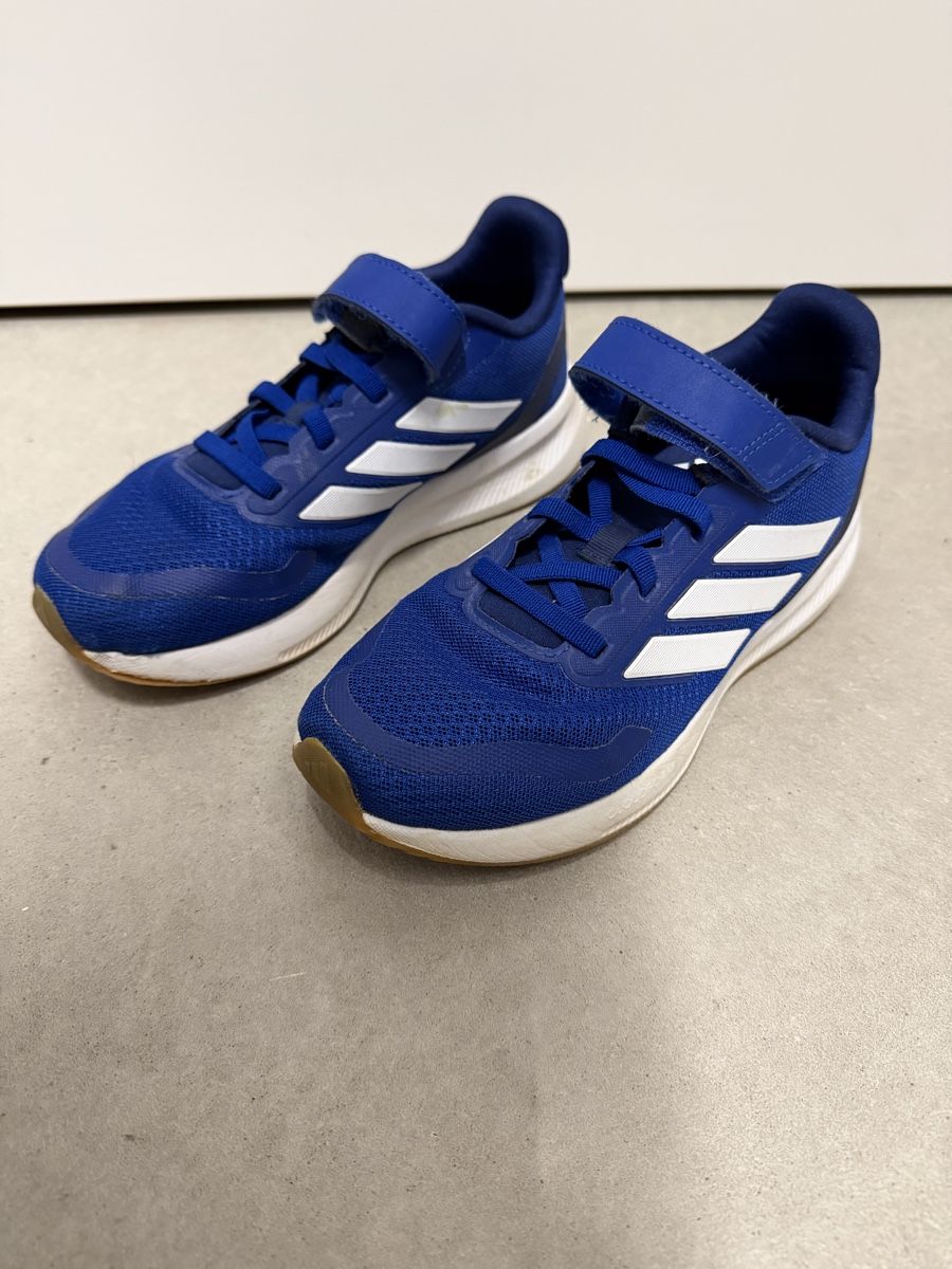 Adidas Scarpe per ragazzi: Adidas Turnschuhe Size 35 – Usato da Uznach venduto da Player6