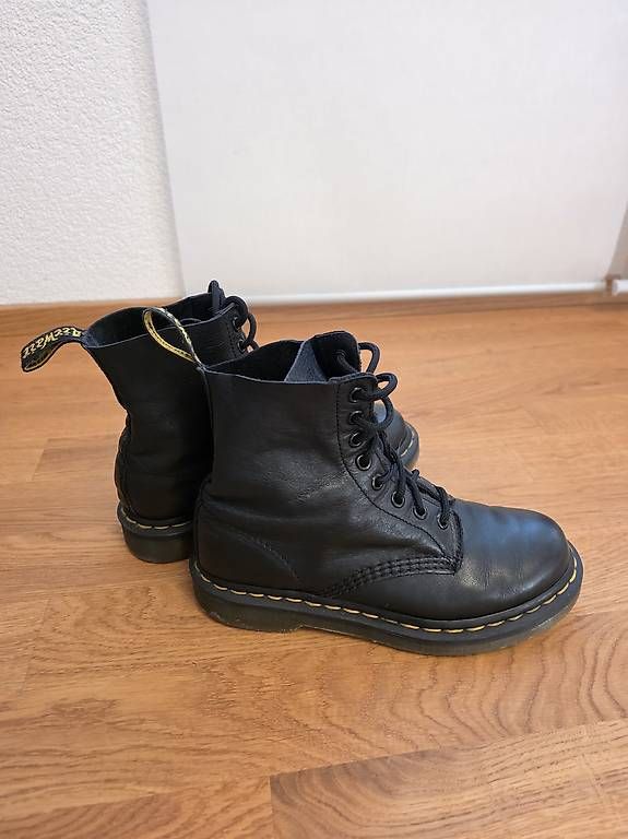 Chaussures hommes: Dr. Martens Gr.37 – D'occasion à Grosshöchstetten par kids04
