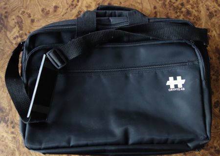 Tasche zum Umhängen  Crypto , mit verschiedensten Fächern et