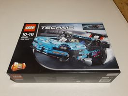 Lego Technic 42050 Drag Racer.