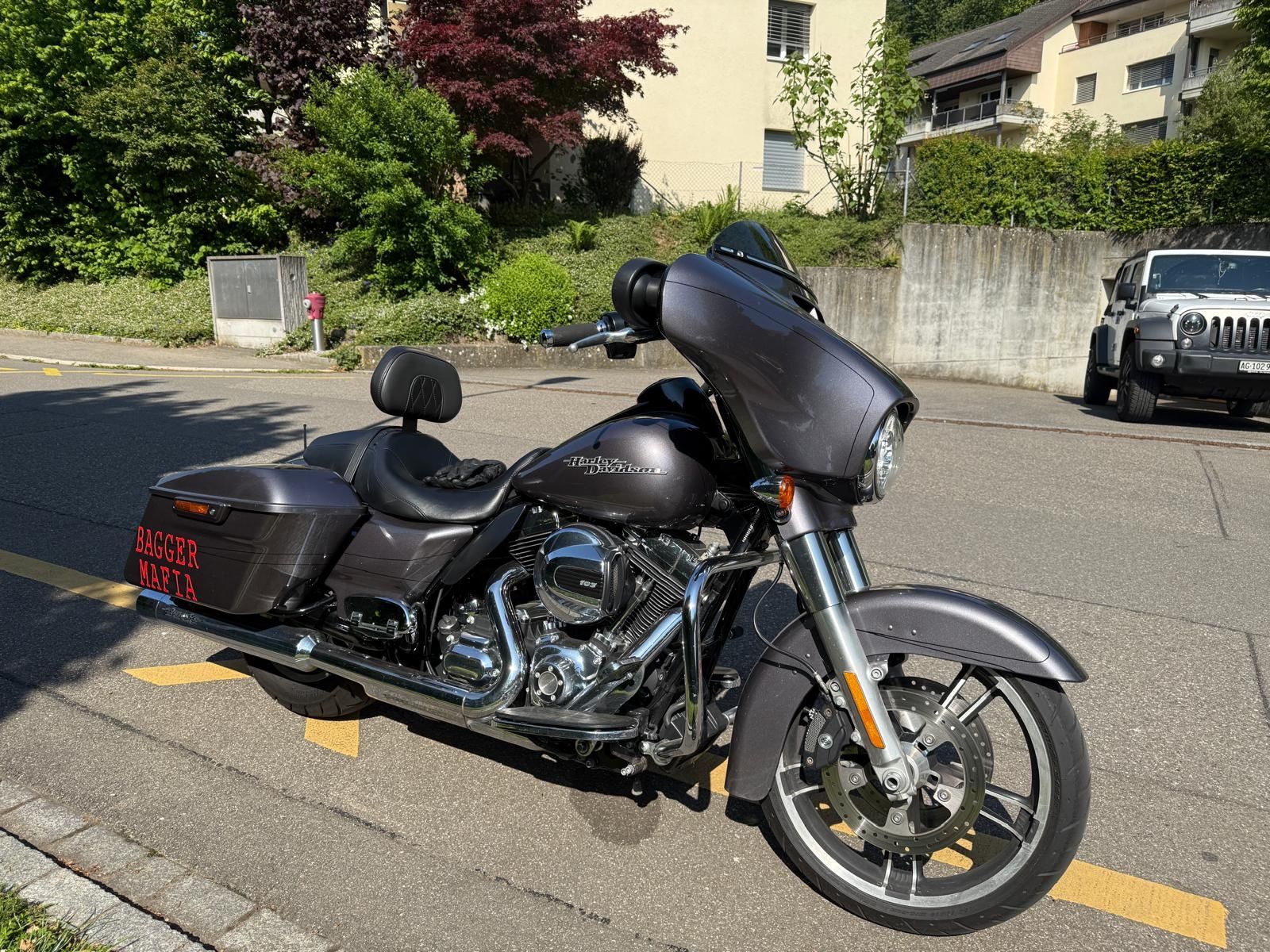 Harley-Davidson Touring: Harley Davidson Street Glide – Usato da Rütihof venduto da elcheffe81 2