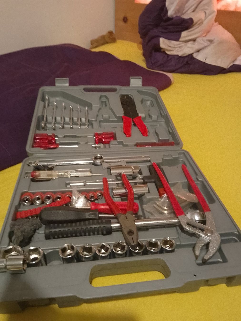 Tous les outils: Werkzeugkiste, Akkubohrer – D'occasion à Weinfelden par PaterPio1968