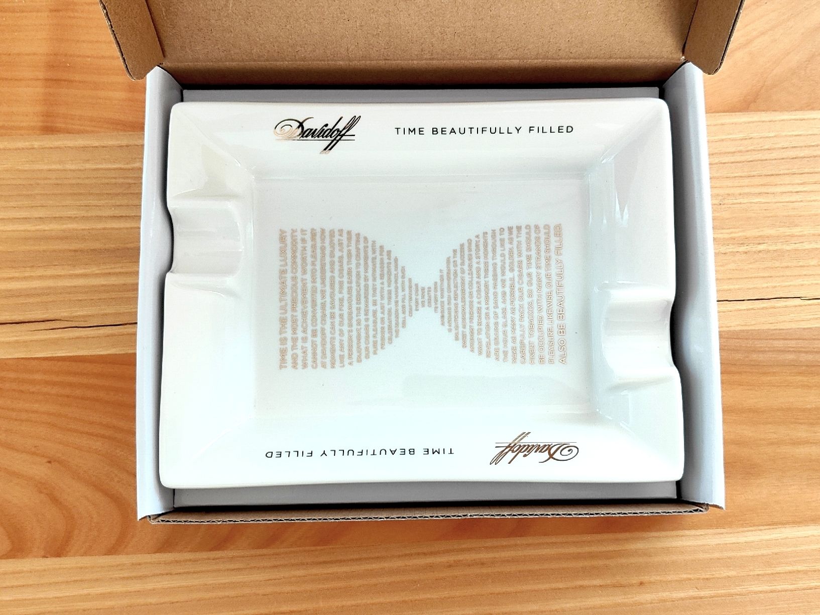 Portacenere: Cendrier à cigares DAVIDOFF - Édition Luxe – Nuovo e nell'imballaggio originale da Renens VD venduto da sin_sdr6