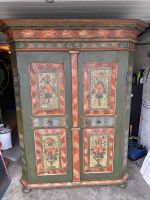 Holzschrank bemalt von 1825