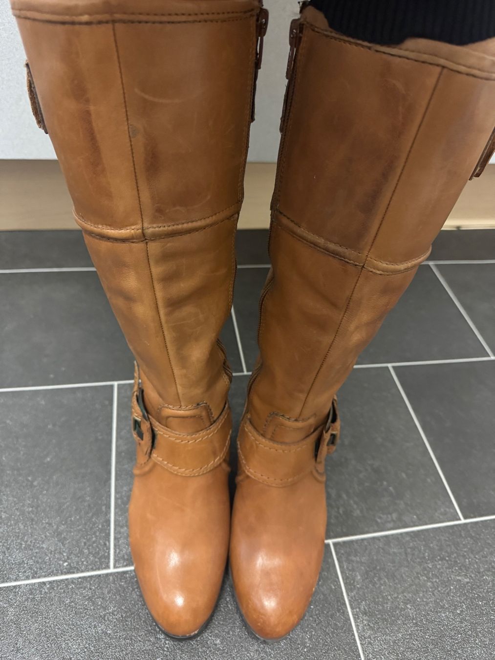 Scarpe da donna: Braune Lederstiefel Gr. 35  Winter Herbst – Usato da Frenkendorf venduto da Style365 1