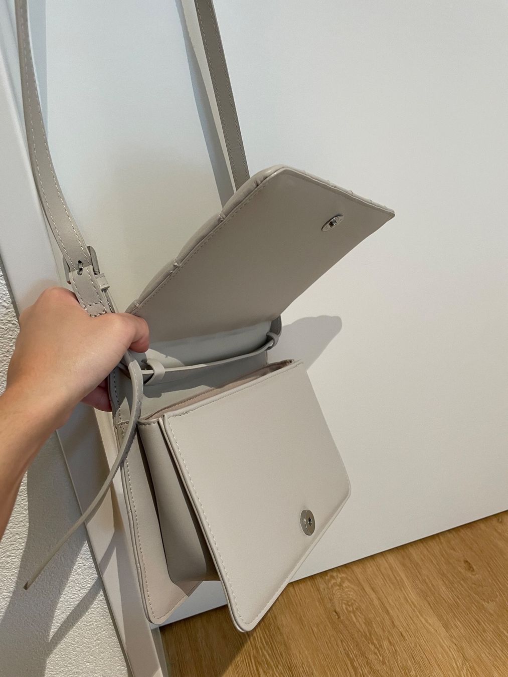 Taschen für Damen: Tasche – Gebraucht aus Jonschwil von sab_5gmn 1