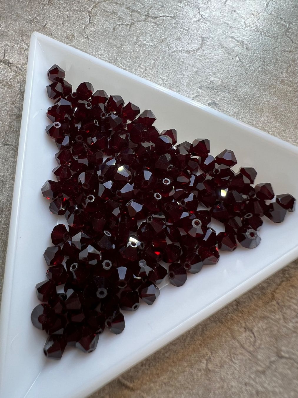 Perles (synthétiques): Swarovski Perlen 4 mm, 25 Stück / Set – Neuf avec emballage d'origine à Stein AG par Anastasia_Asya