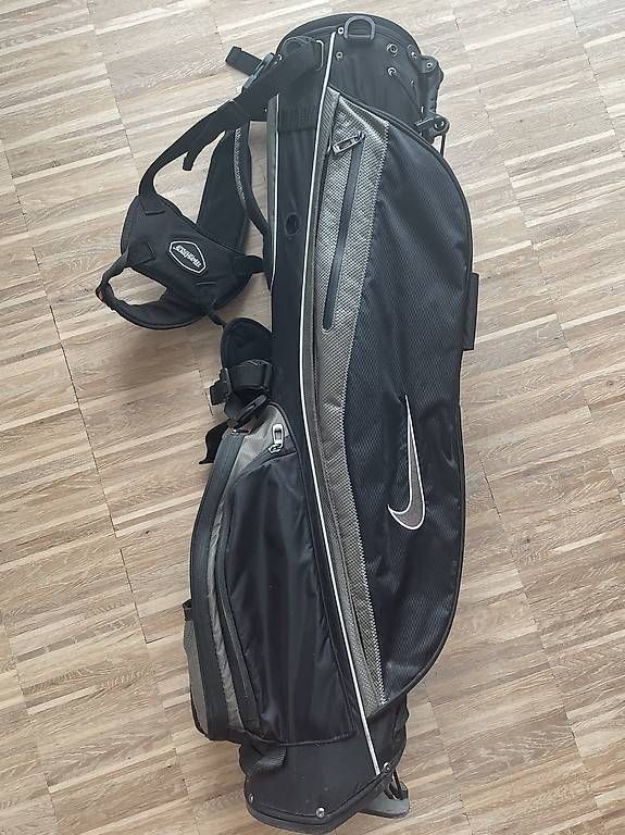 Nike Taschen: Nike Golfbag – Gebraucht aus Bern von mia_8nfn