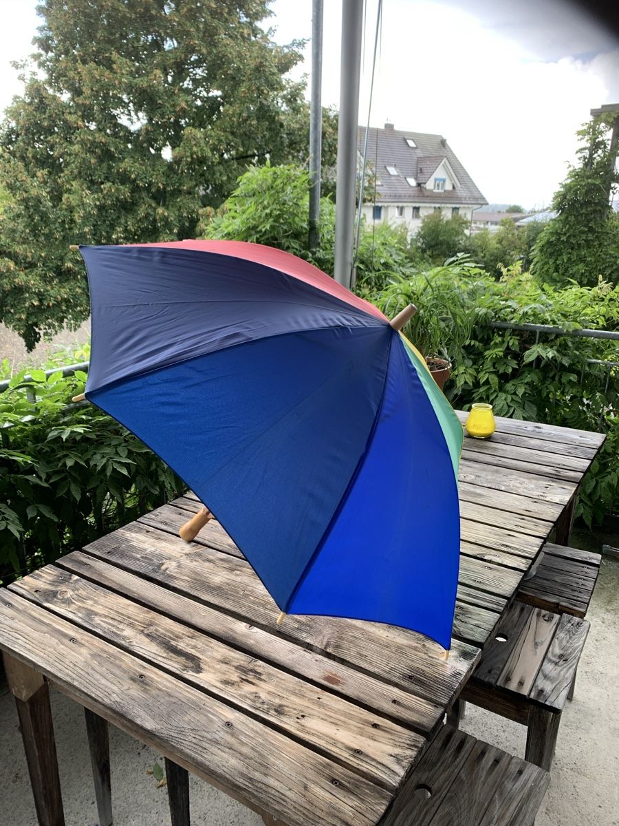 Ombrelli: Regenschirm-Regenbogen – Usato da Egg b. Zürich venduto da Flummi 2