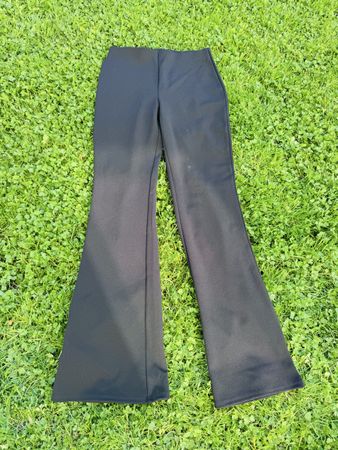 Schwarze Schlaghose von H&M, Gr. S